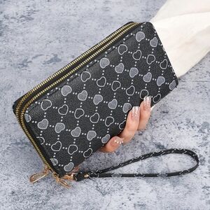 Stylish Black & White Heart Print Pattern Double Zip Wristlet Wallet